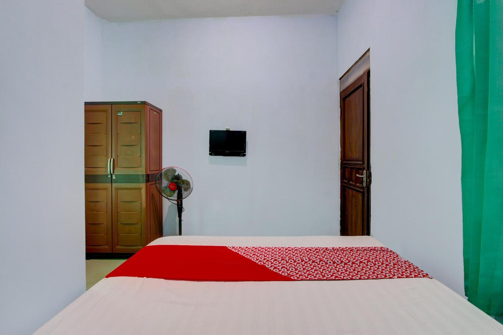 Super Oyo 93012 Griya Kencana Asri Syariah Lawean Екстер'єр фото