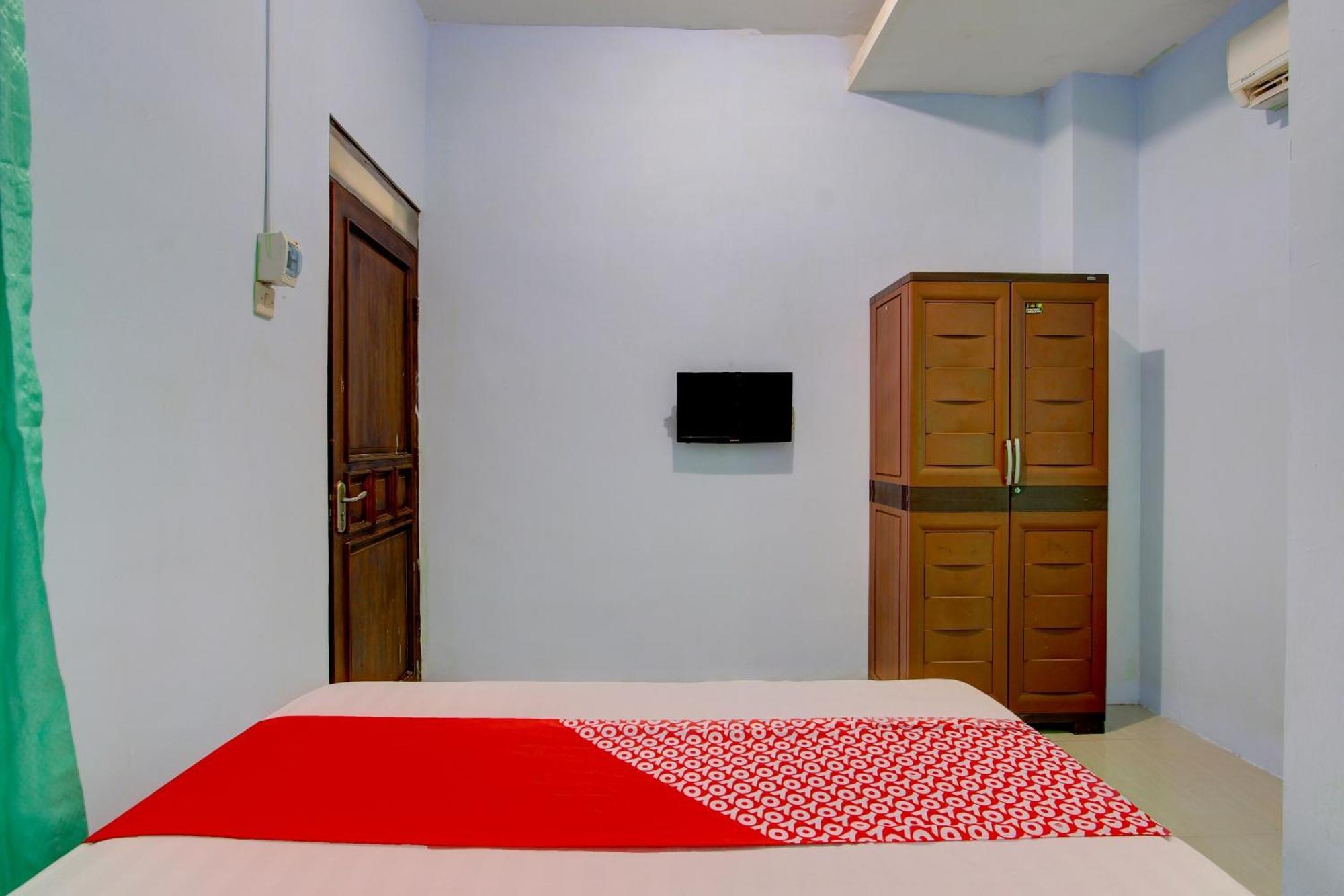 Super Oyo 93012 Griya Kencana Asri Syariah Lawean Екстер'єр фото